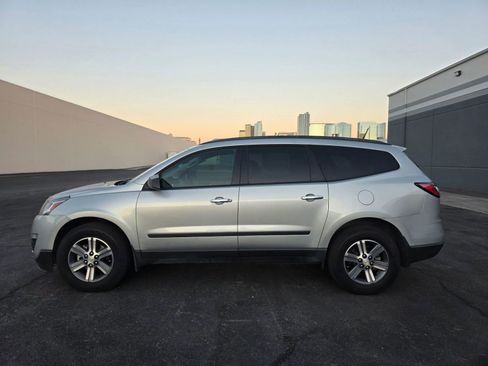 Used 2017 Chevrolet Traverse LS image 8