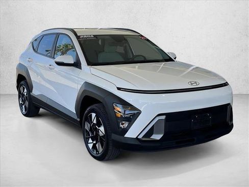 Used 2025 Hyundai Kona SEL AWD/4WD image 5