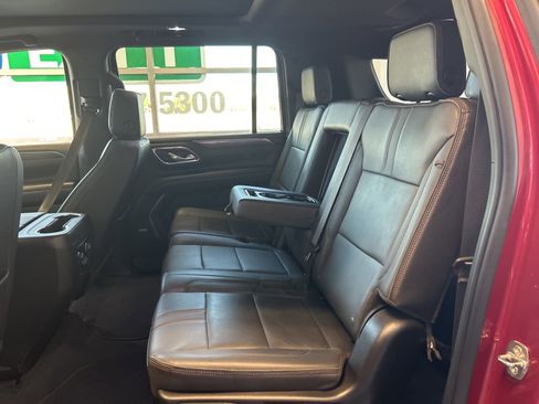 Used 2023 Chevrolet Suburban RST image 14