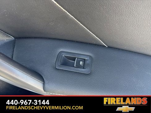 Used 2023 Volkswagen Tiguan SE R-Line image 32