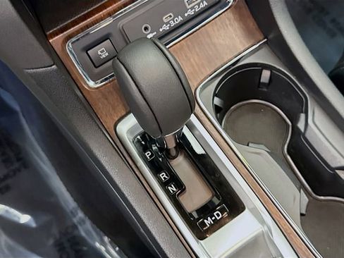 Used 2024 Subaru Ascent Touring image 16