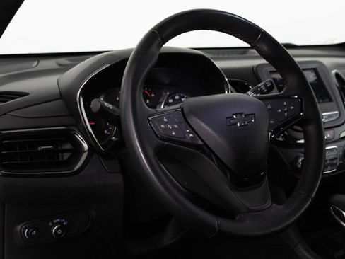 Used 2023 Chevrolet Equinox RS image 32