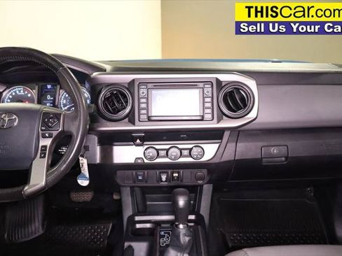Used 2019 Toyota Tacoma SR5 RWD image 24