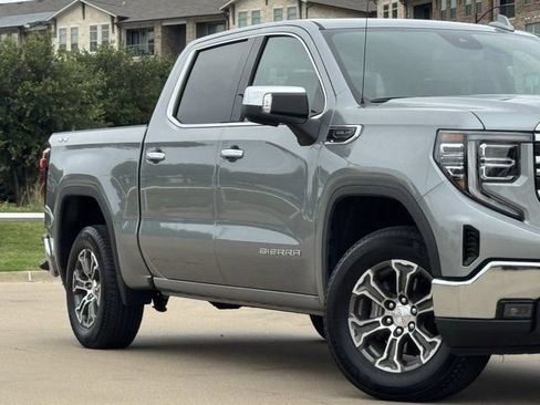 Used 2026 GMC Sierra 1500 SLT AWD/4WD image 3