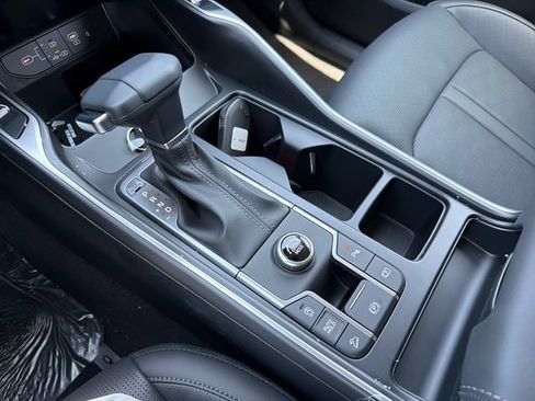 New 2026 Kia Sorento S FWD image 15