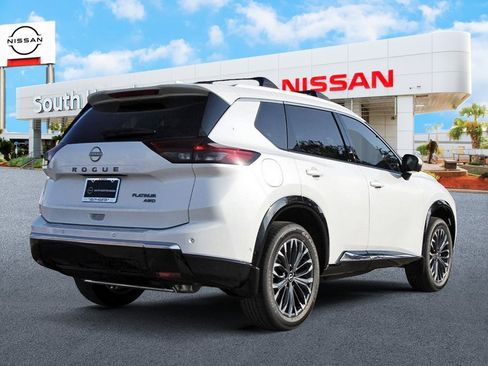New 2026 Nissan Rogue Platinum w/ Platinum Premium Package AWD/4WD image 4