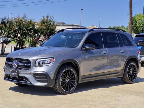 Used 2023 Mercedes-Benz GLB 250 image 3