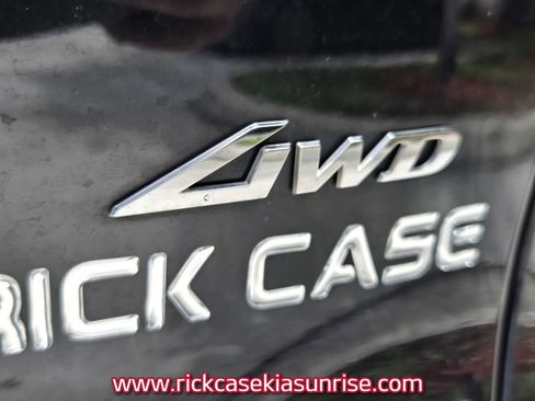 Used 2024 Genesis GV70 2.5T w/ Advanced Package AWD/4WD image 17
