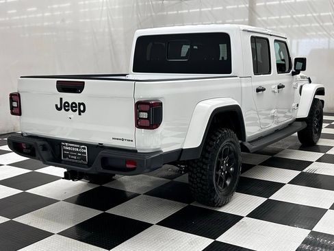 New 2025 Jeep Gladiator Sport image 8