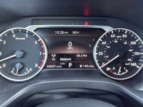 Used 2023 Nissan Rogue SV AWD/4WD image 11