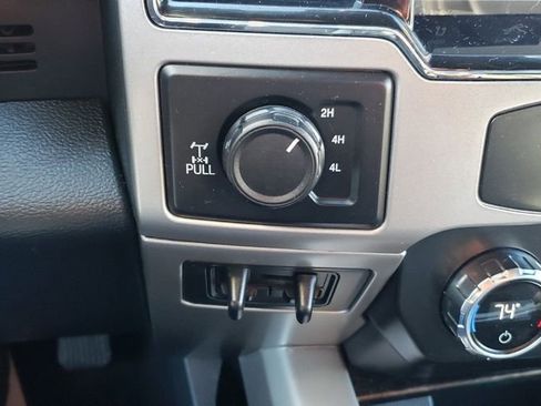 Used 2022 Ford F250 Lariat w/ Lariat Value Package AWD/4WD image 24