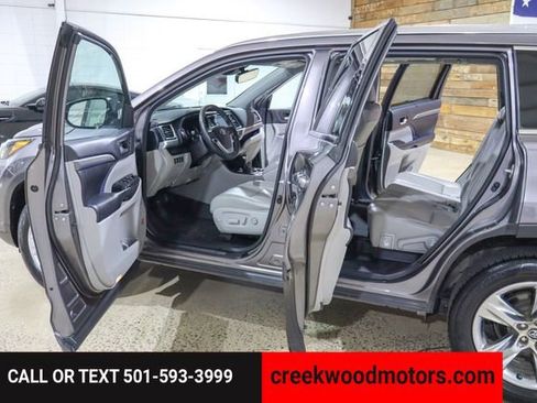 Used 2019 Toyota Highlander Limited FWD V6 1 Owner image 36