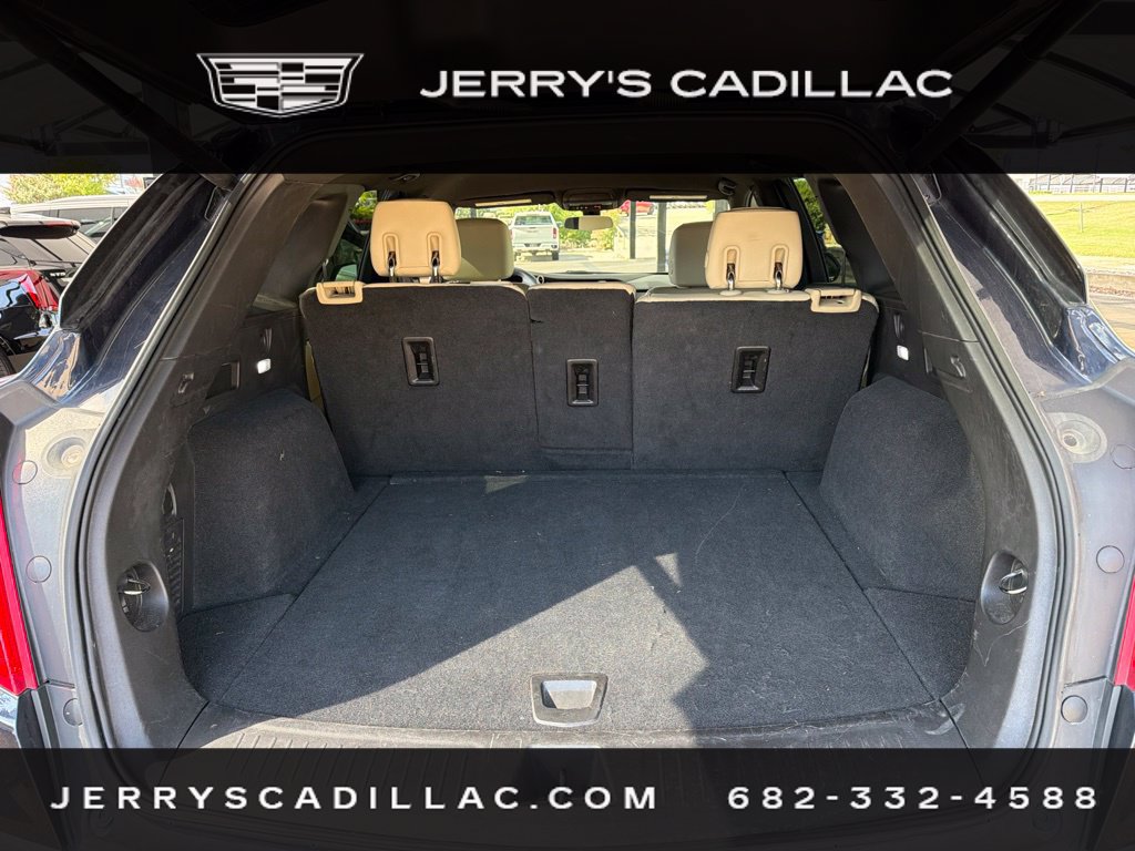 Used 2017 Cadillac XT5 FWD image 12