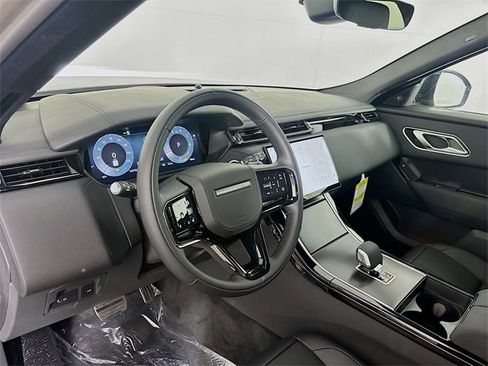 New 2026 Land Rover Range Rover Velar Dynamic SE image 9