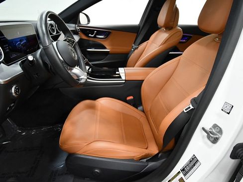 Used 2025 Mercedes-Benz C 300 4MATIC Sedan image 14