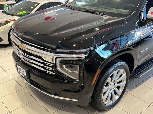Used 2025 Chevrolet Tahoe Premier image 9