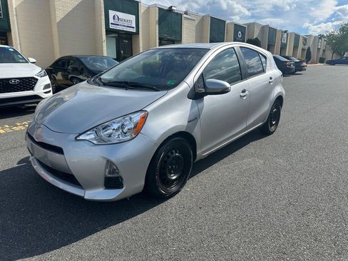 Used 2014 Toyota Prius C One FWD image 1