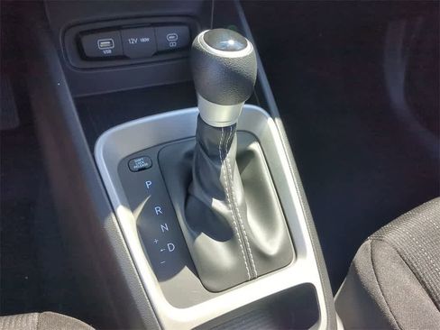 New 2026 Hyundai Venue SE image 31