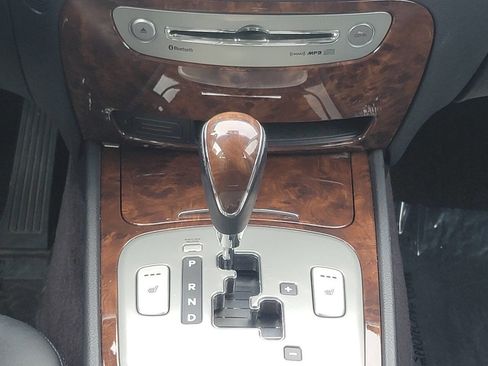 Used 2011 Hyundai Genesis 3.8 image 8