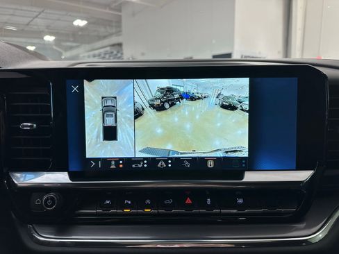 Used 2024 Chevrolet Silverado 1500 High Country image 31