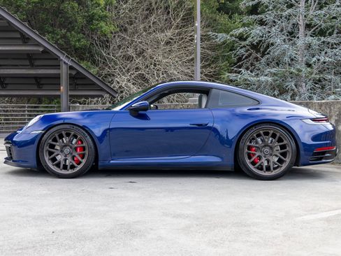 Used 2020 Porsche 911 Carrera S image 2