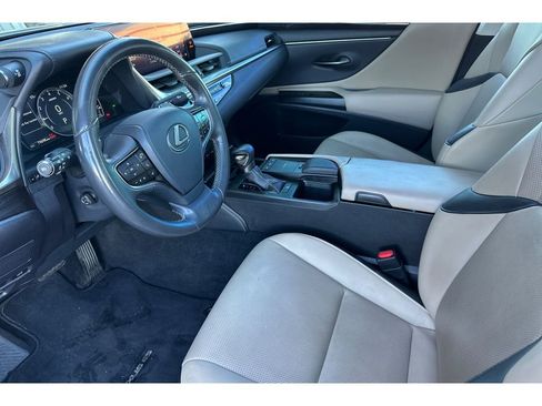 Used 2019 Lexus ES 350 image 10