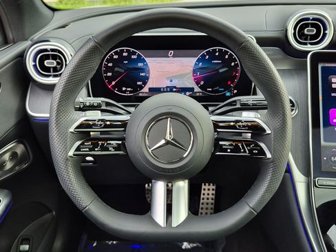 Certified 2025 Mercedes-Benz GLC 300 4MATIC w/ AMG Line image 18