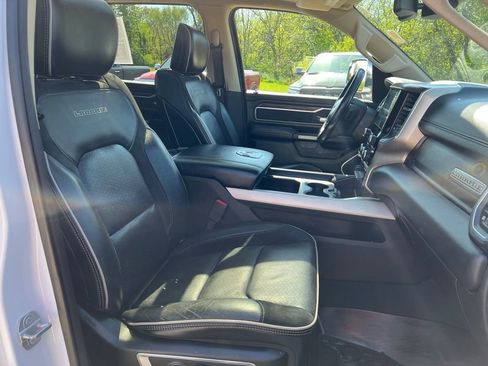 Used 2019 RAM 1500 Laramie AWD/4WD image 14