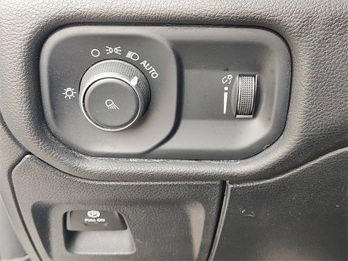 Certified 2024 RAM 1500 Laramie image 29