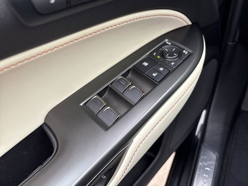 Used 2024 Lexus NX 250 FWD w/ Towing Package (2000 Lbs) image 15