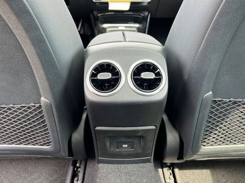Certified 2025 Mercedes-Benz CLA 250 4MATIC image 33
