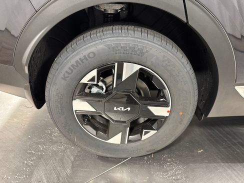 New 2026 Kia Sportage LX w/ LX Convenience Package AWD/4WD image 13