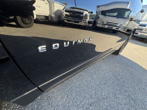 Used 2024 Chevrolet Equinox LS image 31