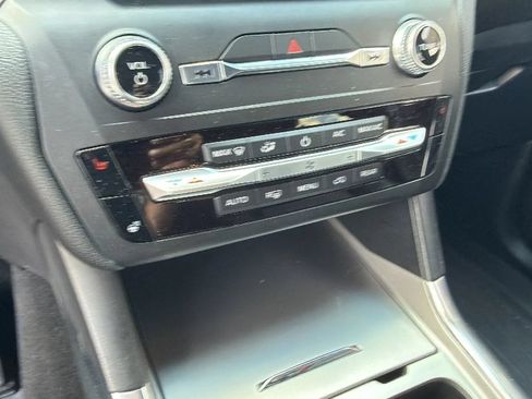 Used 2020 Ford Explorer XLT w/ Equipment Group 202A RWD image 22