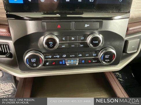 Used 2022 Ford Expedition Limited RWD image 36