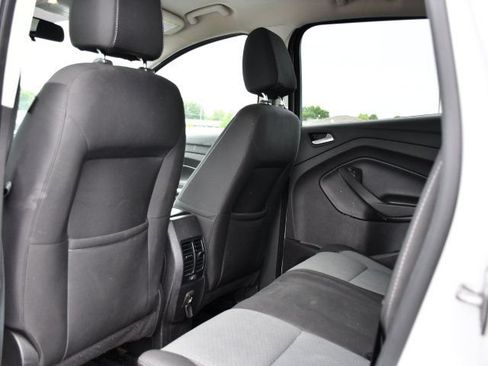 Used 2017 Ford Escape SE AWD/4WD image 18
