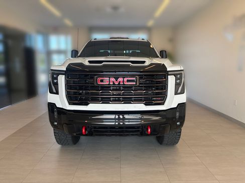 Used 2026 GMC Sierra 2500 AT4X AWD/4WD image 5