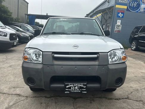 Used 2004 Nissan Frontier XE w/ (BGP) Basic Gear Pkg RWD image 2