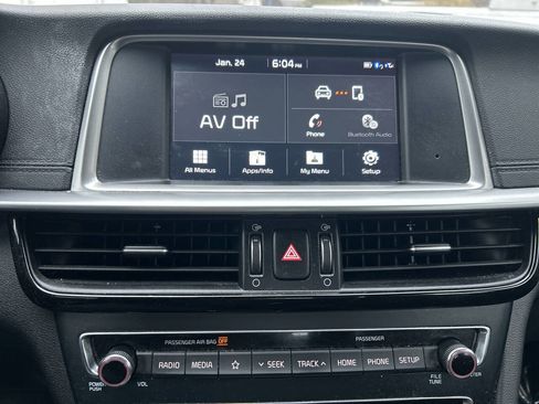 Used 2019 Kia Optima LX image 10