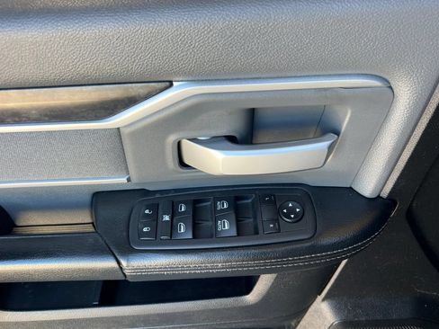 Used 2022 RAM 2500 Big Horn AWD/4WD image 11