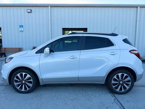 Used 2017 Buick Encore Premium FWD image 2