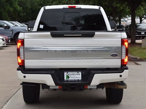 Used 2018 Ford F250 Limited w/ FX4 Off-Road Package AWD/4WD image 9