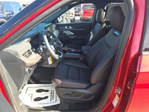 New 2026 Ford Explorer Platinum w/ LUX Leather Package image 12