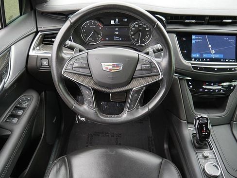 Used 2021 Cadillac XT5 Sportv w/ LPO, Floor Liner Package image 17