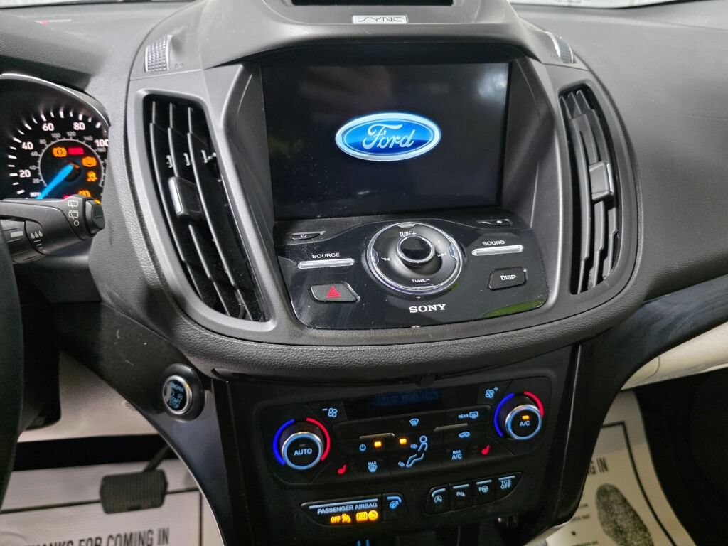 Used 2017 Ford Escape Titanium w/ Equipment Group 301A AWD/4WD image 13