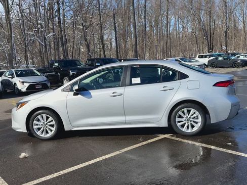 New 2026 Toyota Corolla LE image 5