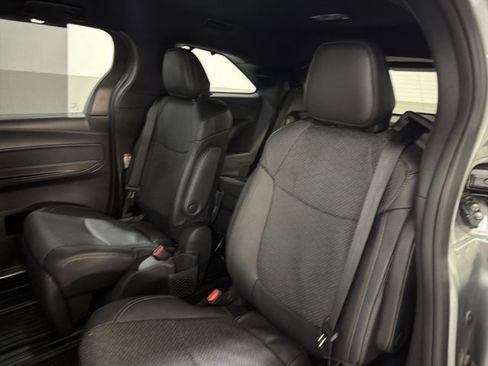 Used 2025 Toyota Sienna Limited AWD/4WD image 21
