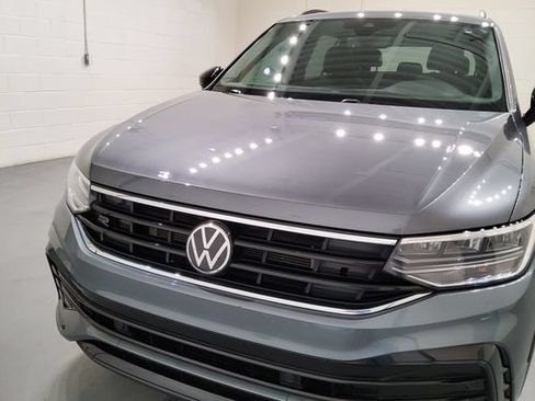 Used 2022 Volkswagen Tiguan SE R-Line FWD image 2