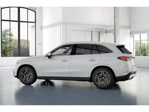 New 2026 Mercedes-Benz GLC 300 4MATIC image 32