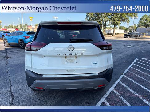 Used 2023 Nissan Rogue SV FWD image 6